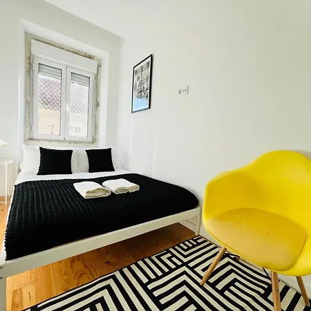 High Standard Flat Lisbon, Memorable Lisbon